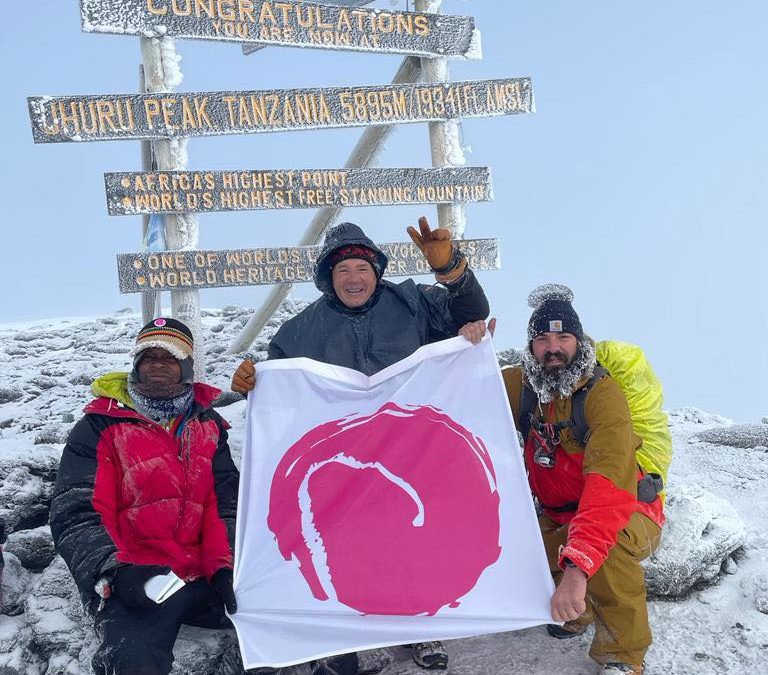 Ascension solidaire au Kilimandjaro